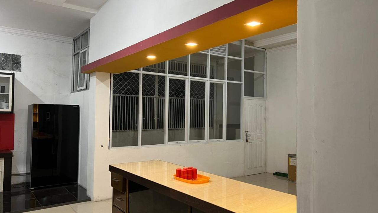 Rumah 25 Syariah Bukittinggi Buitenkant foto