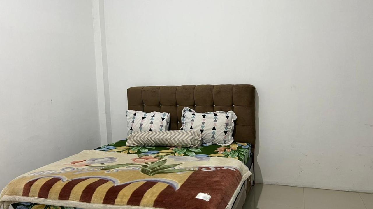 Rumah 25 Syariah Bukittinggi Buitenkant foto